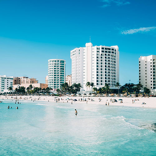 $ 2.900.000  por persona